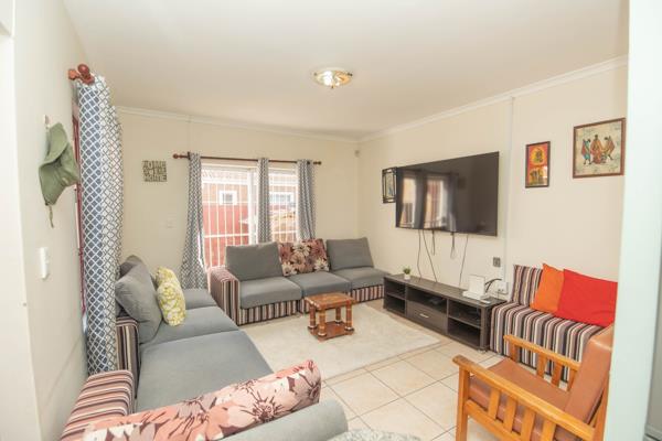 2 Bedroom House