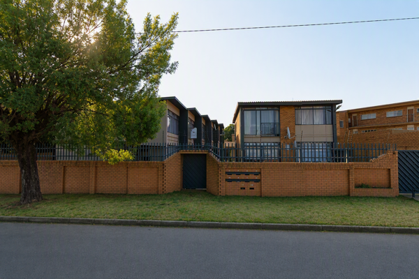 1 225 m² Commercial space