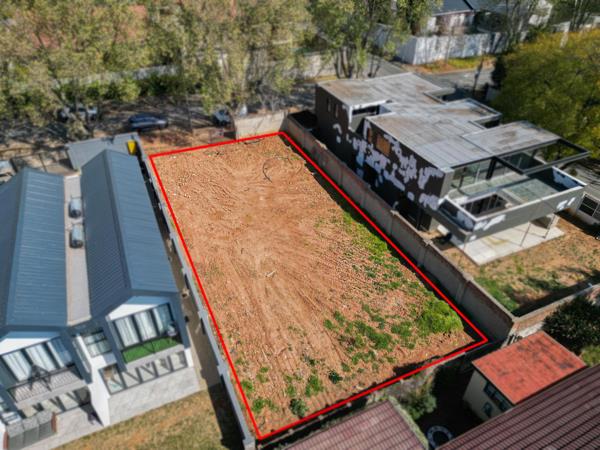 495 m² Land