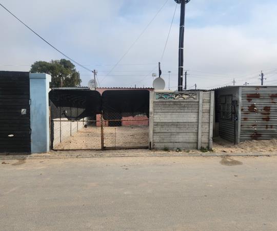100 m² Land