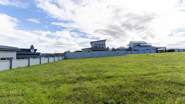 601 m² Land