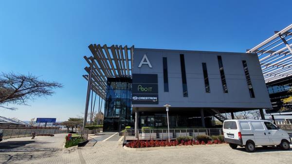 781 m² Office Space