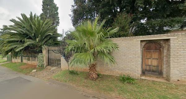 8 Bedroom House