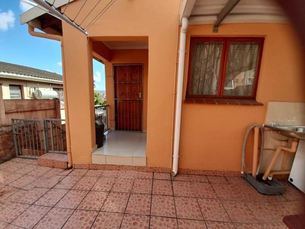 2 Bedroom House
