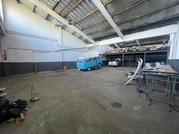 350 m² Industrial space