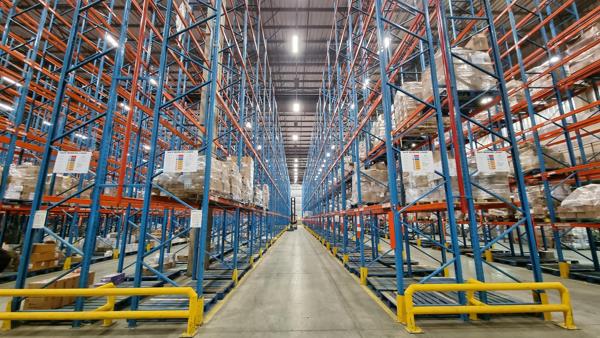 12 400 m² Industrial space