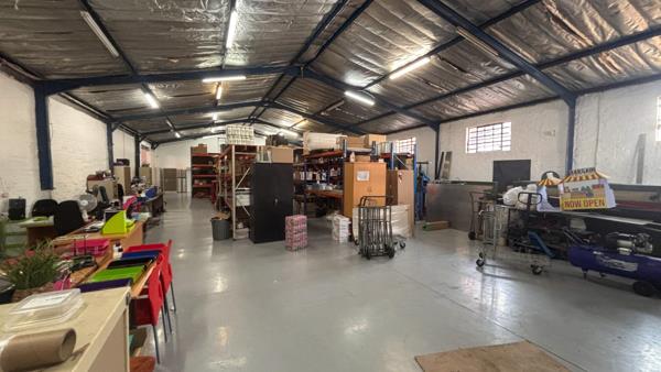 1 432 m² Retail Space