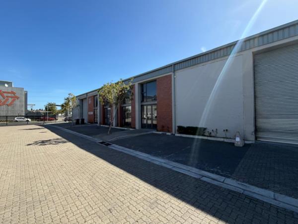 776 m² Industrial space