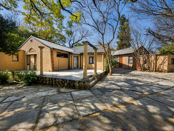 5 Bedroom House
