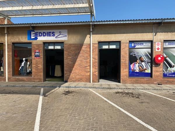 288 m² Retail Space