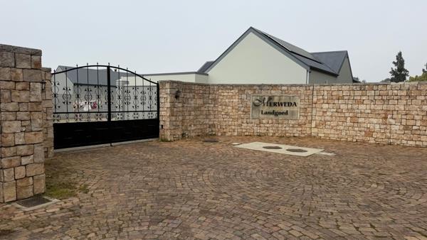1 875 m² Land