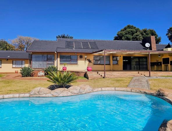 5 Bedroom House