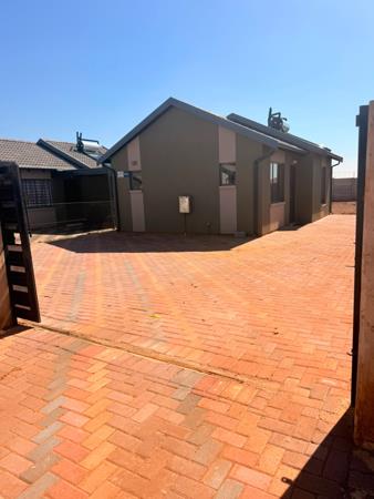2 Bedroom House