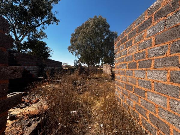 304 m² Land