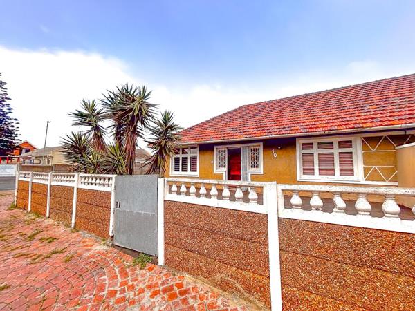 6 Bedroom House