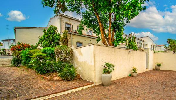 2 Bedroom Duplex
