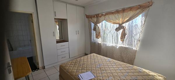 1 Bedroom House