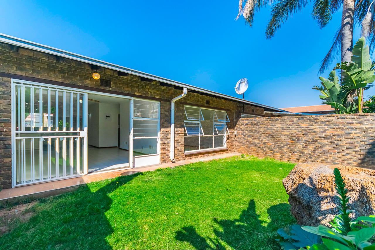 2 Bedroom Simplex in Horizon View