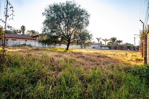 1 218 m² Land