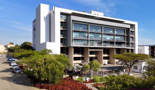 7 450 m² Office Space