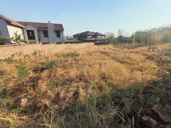 766 m² Land