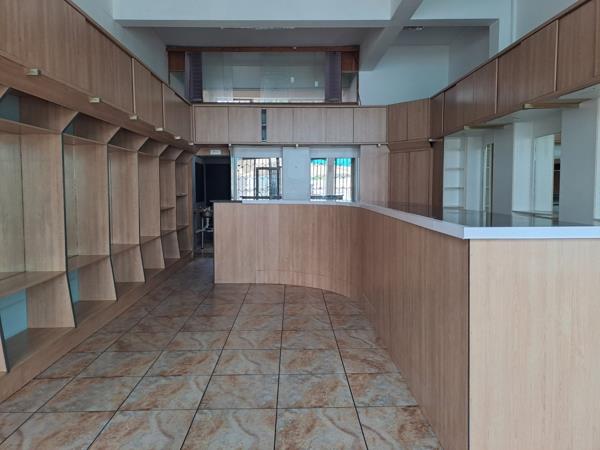65 m² Commercial space