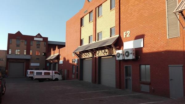 230 m² Industrial space