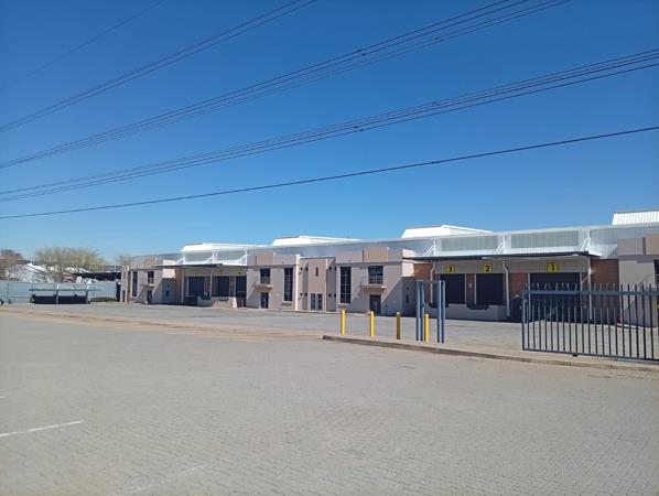 4 989 m² Industrial space