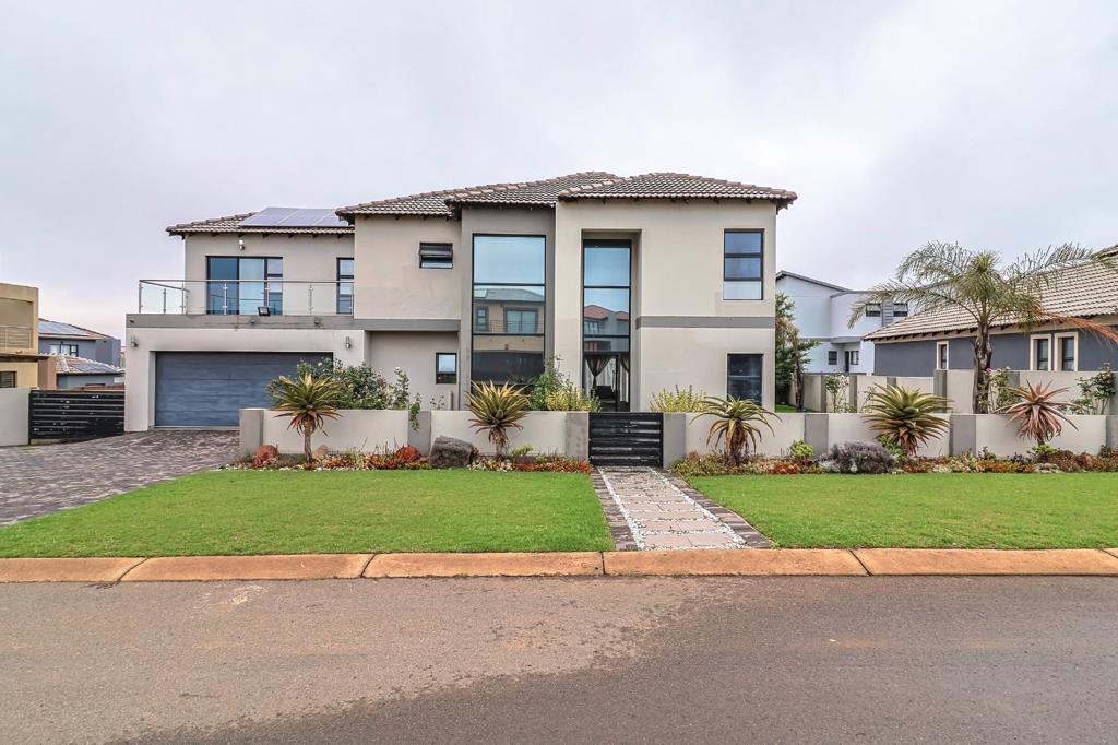 5 Bedroom House