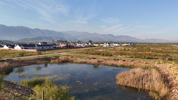 284 m² Land