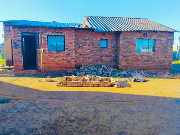 2 Bedroom House