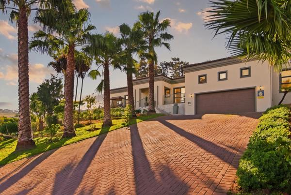 6 Bedroom House