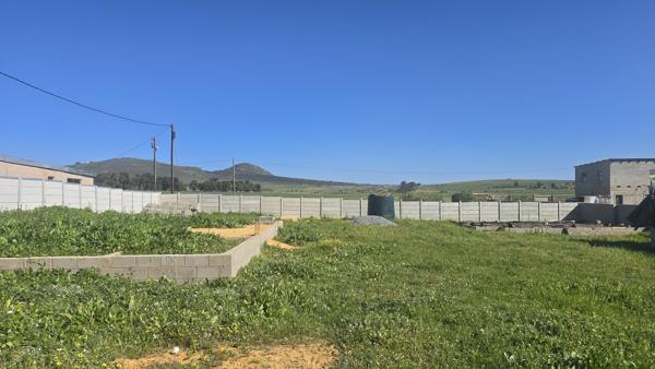 992 m² Land