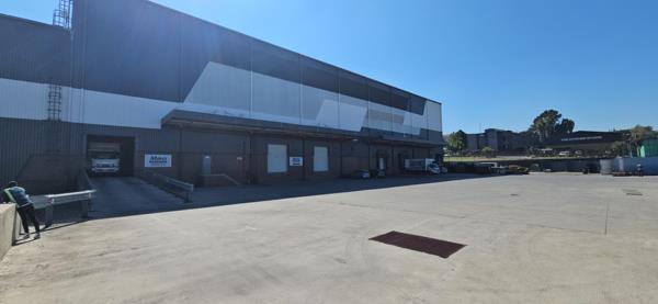 2 716 m² Industrial space