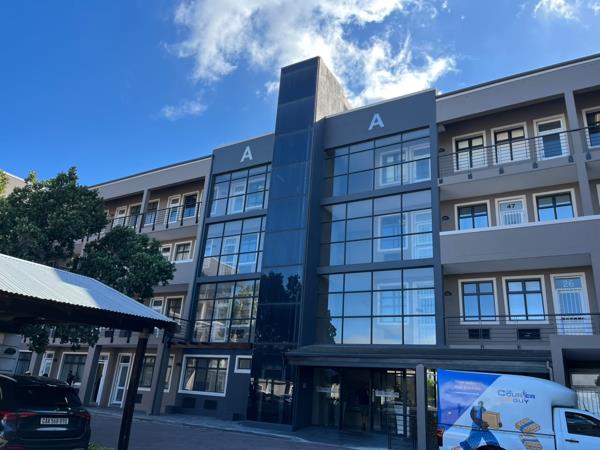120 m² Commercial space