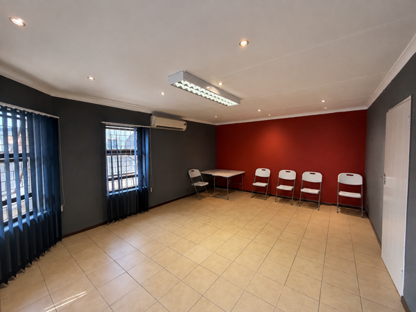 173 m² Commercial space