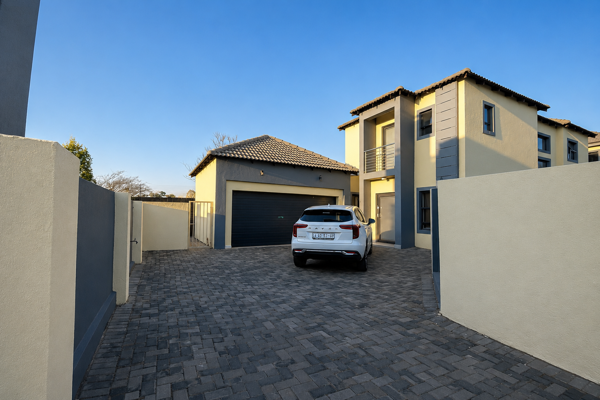 3 Bedroom Townhouse