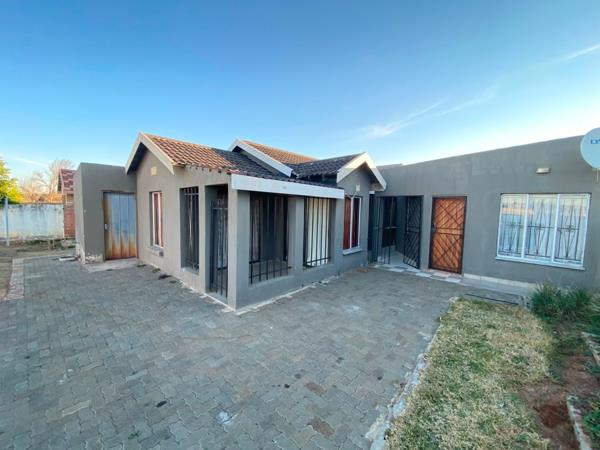 5 Bedroom House