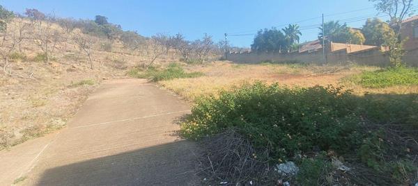 766 m² Land