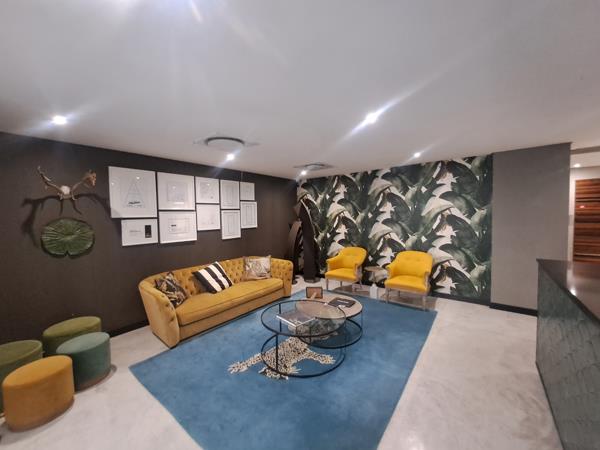 1 018 m² Commercial space
