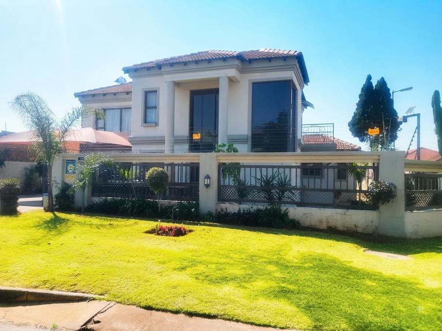 5 Bedroom House