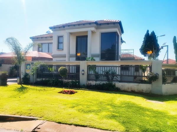 5 Bedroom House