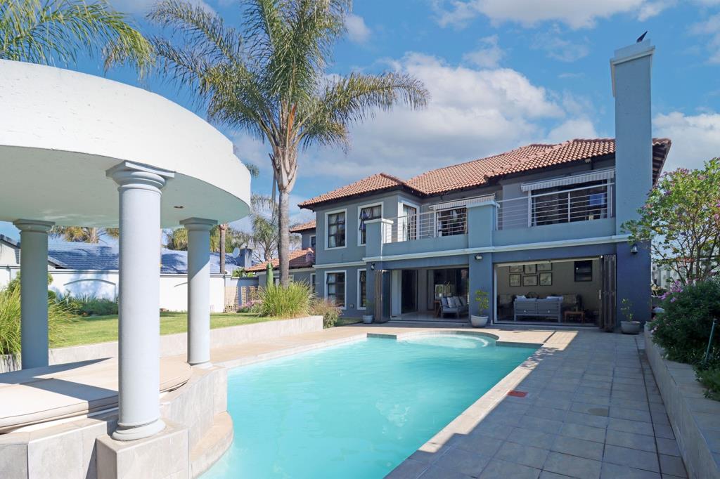5 Bedroom House