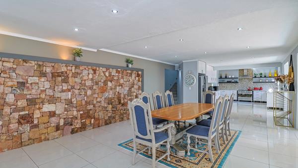 5 Bedroom House