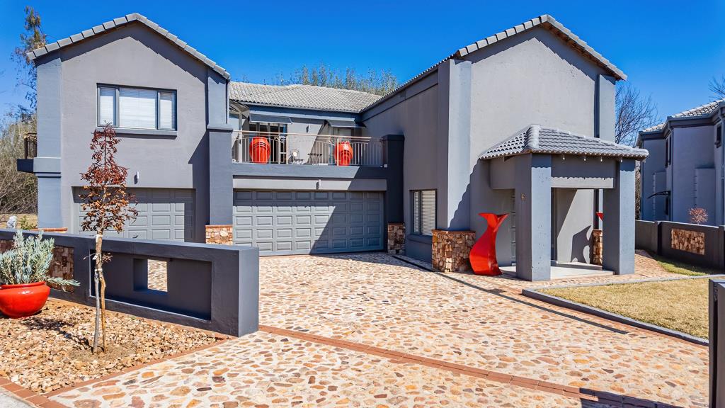 5 Bedroom House