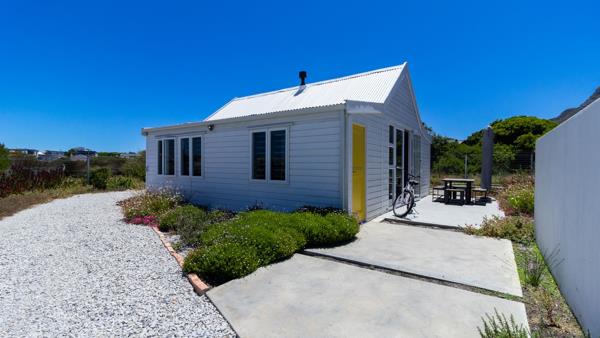 1 Bedroom House