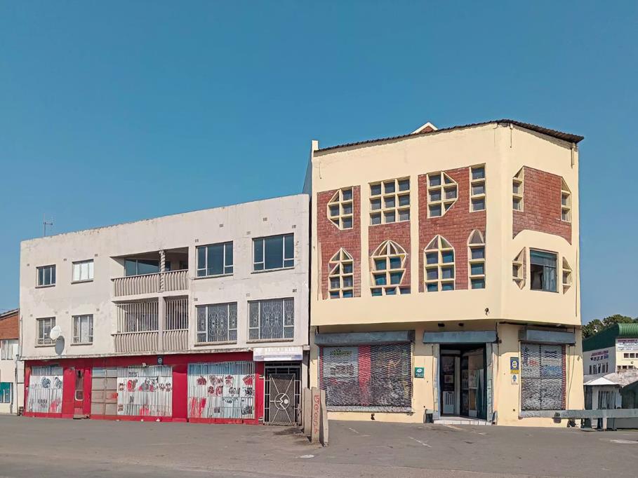 1 500 m² Commercial space