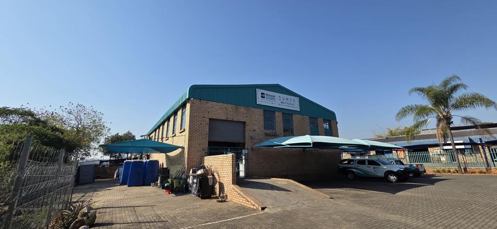 687 m² Industrial space