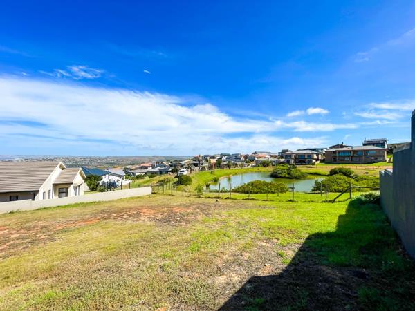 810 m² Land