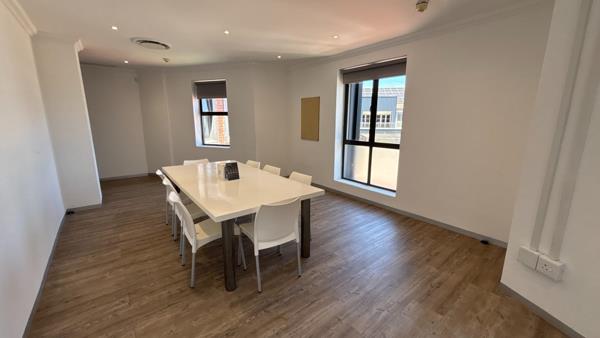 317 m² Office Space